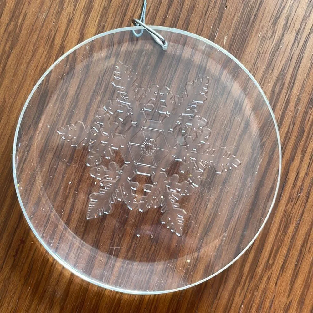 N/A clear plastic